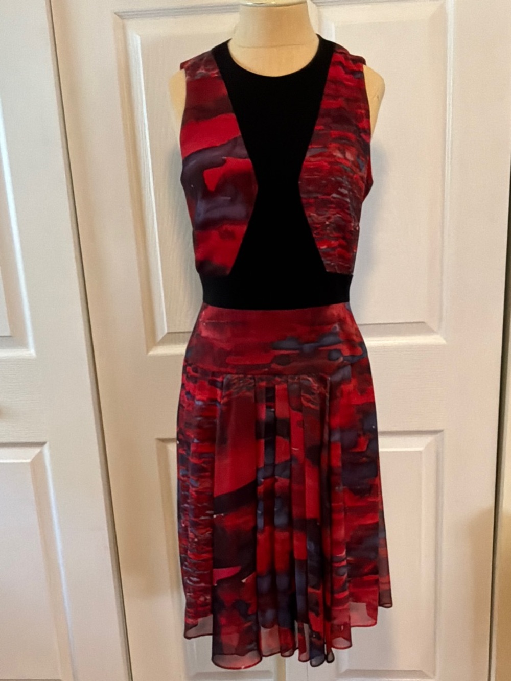 HUNTER BELL Red and Black Abstract Midi Dress